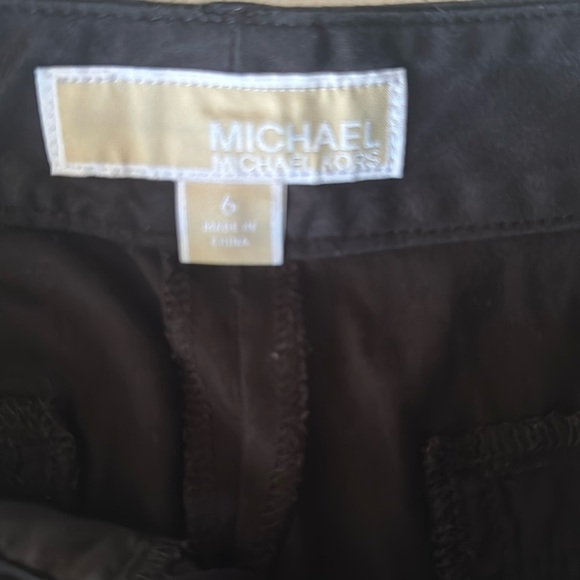 Michael Kors Black City Shorts with Zipper Pockets - Size 6 - Picture 7 of 16